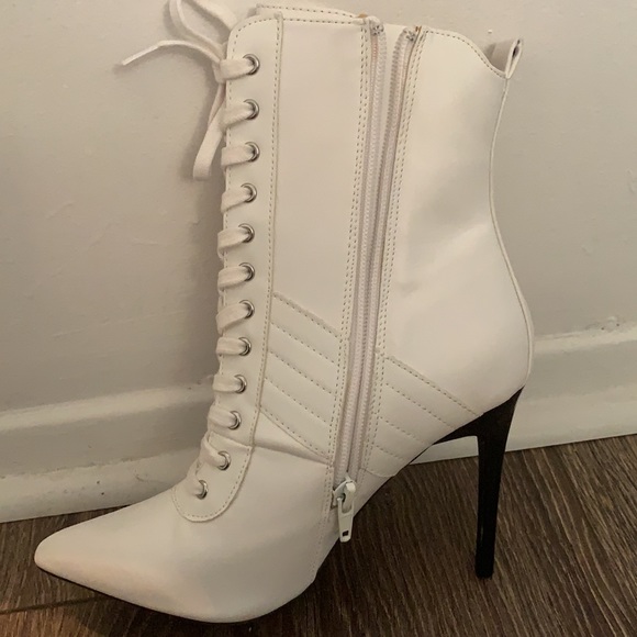 Ladies boots Size 6 white - Picture 4 of 4